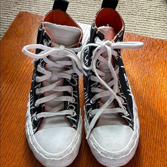 CONVERSE NOT A CHUCK high top sneaker. Size 4. - Picture 3 of 9